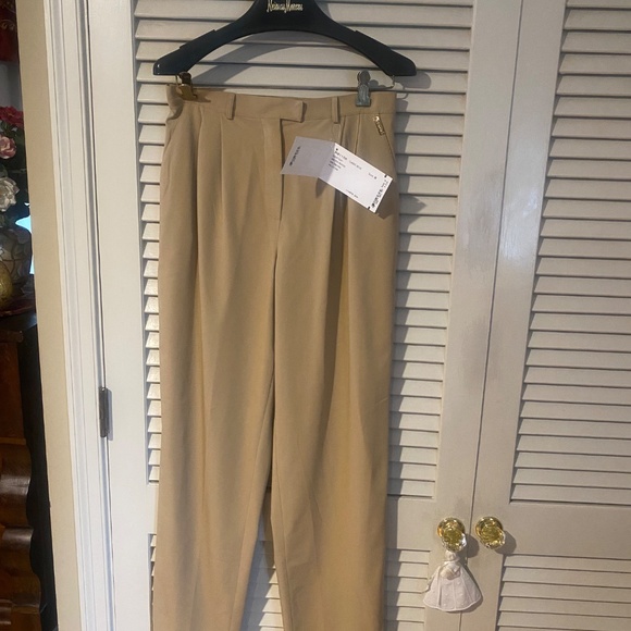 SOLD!! - Picture 7 of 8